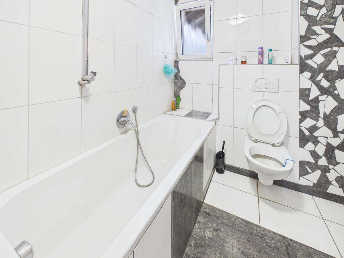 Immobilie in Bretten - Renditeobjekt: Mehrfamilienhaus mit vorliegender Teilungserklärung | Bretten-Diedelsheim - Bild 2