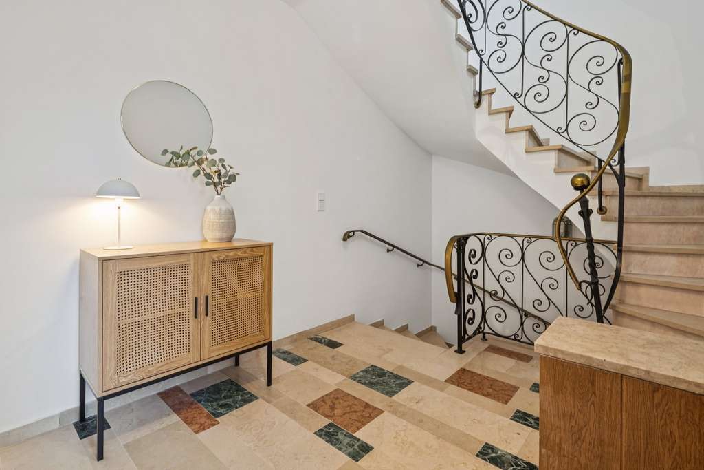 Immobilie in Buchloe - Umfassend saniertes Zweifamilienhaus in gehobener Ausführung - Bild 4