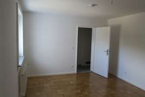 Alltagstaugliche 3-Zimmer-Wohnung mit Balkon in Obermenzing – Mooswiesenstraße 5, 81379 Obermenzing, München – Vorschaubild 13