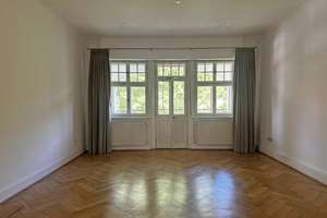 Große Wohnung in Toplage Nähe Werderplatz