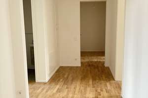 Stilaltbau - moderne 3-Zi. Wohnung mit Wohnküche und großem Balkon - WG geeignet – Tegernseer Landstraße 141, 81539 Obergiesing, München – Vorschaubild 8