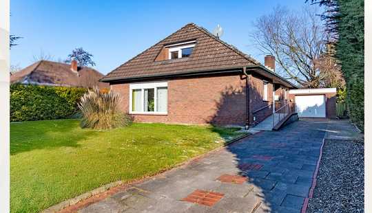 Bild von Energieeffizient wohnen: Modernisierter Bungalow mit großem Raumangebot!
