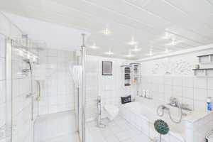 Investoren auf der Suche nach Gemeinschaftsunterkünften aufgepasst! Mod. Haus, 7 1/2 Zi. kernsaniert – Ludwigsburg (Kreis) – Vorschaubild 16