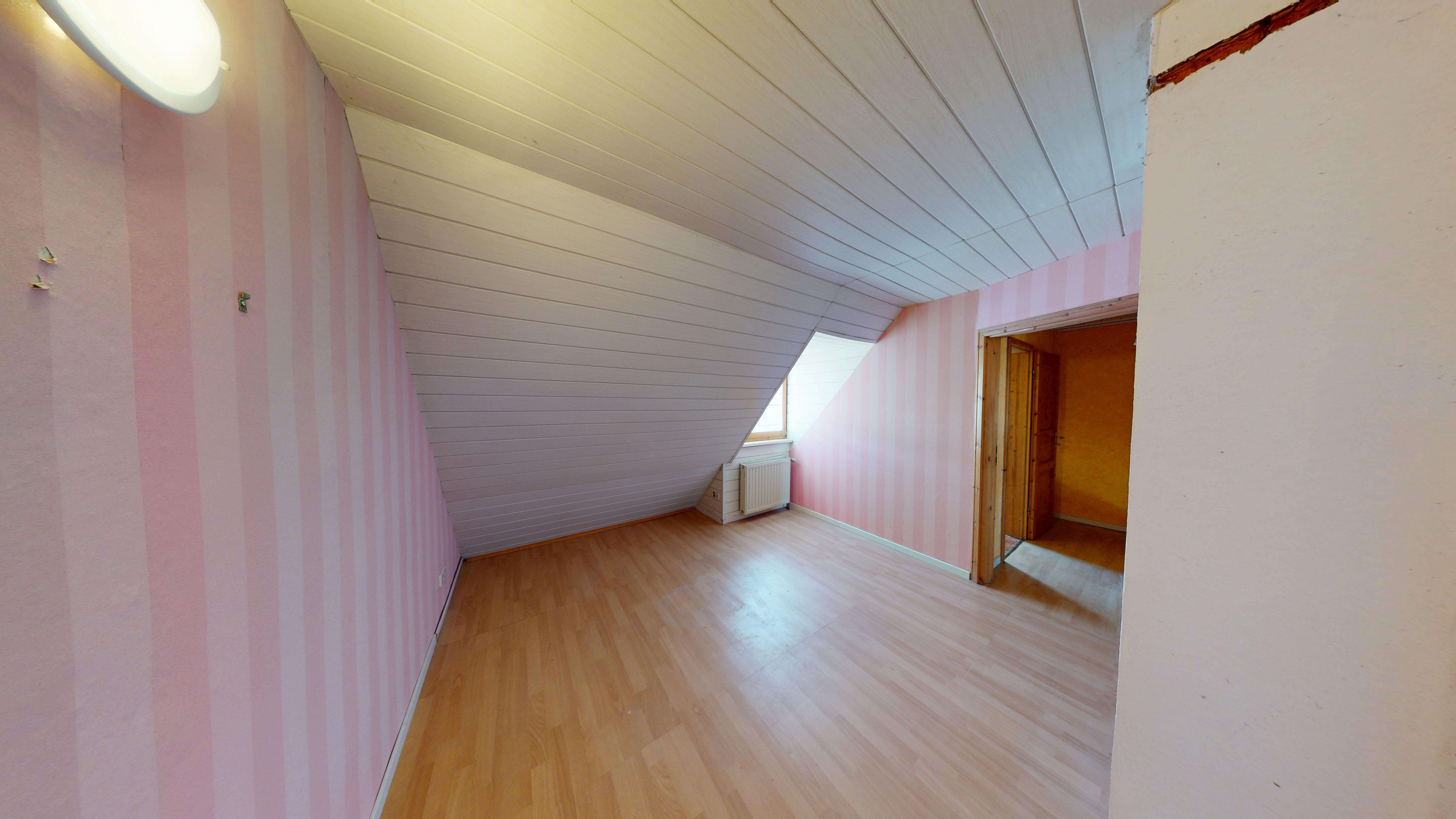 Immobilie in Kölleda - Reihenmittelhaus mit Wellnesskeller in beliebter Wohnlage von Kölleda - Bild 3