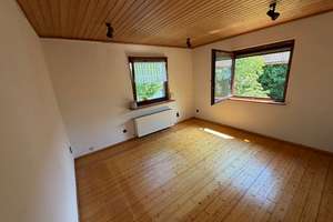 Großzügige 4 Zimmer Wohnung mit Wohnküche – hell & ruhig in München Ramersdorf – Segenstraße 2, 81735 Ramersdorf, München – Vorschaubild 2