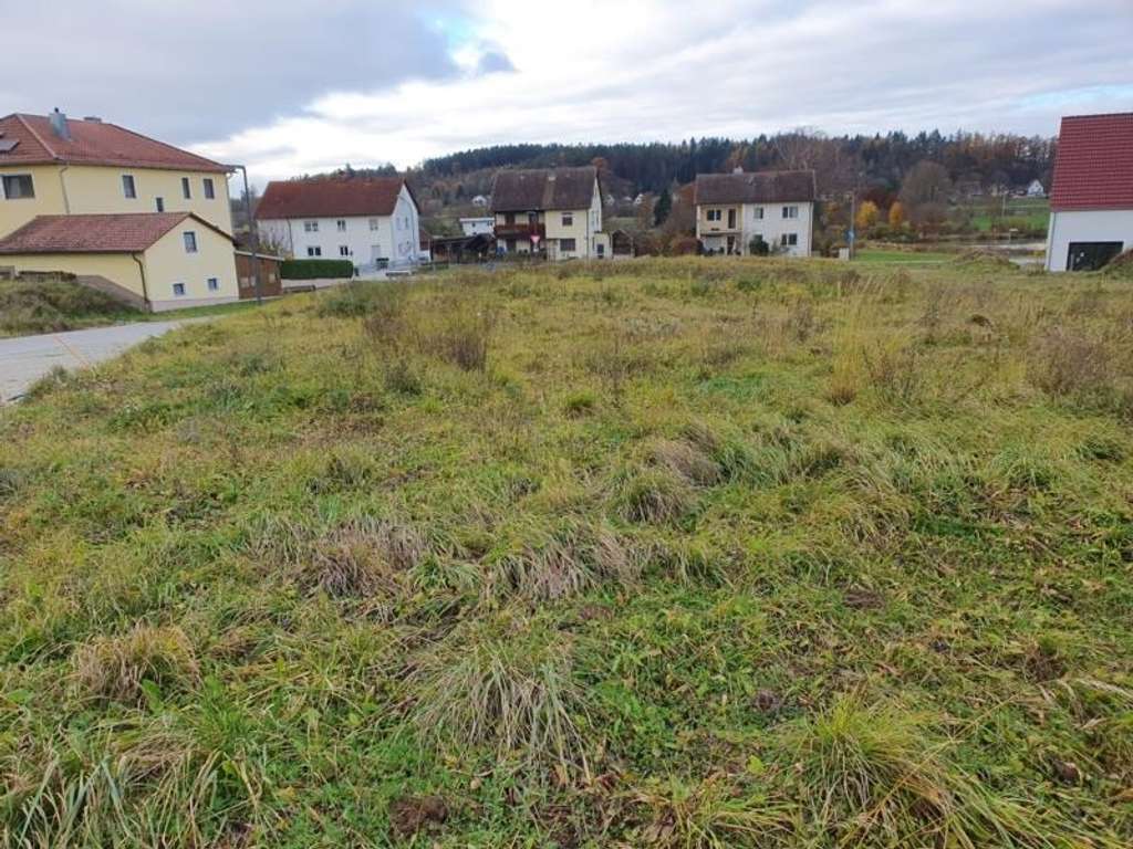 Immobilie in Rottenburg a. d. Laaber - ZWANGSVERSTEIGERUNG: EFH ohne  zusätzliche Käuferprovision ab TEUR 420 möglich ! - Bild 2