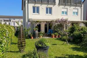 Familienidylle trifft Komfort – moderne Doppelhaushälfte mit S-Bahn-Anschluss in Bernau-Friedenstal