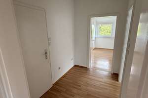   2-Zimmer-Dachgeschoss Wohnung in Wuppertal – Die vollständige Adresse der Immobilie erhältst du vom Anbieter., 42369 Ronsdorf, Wuppertal – Vorschaubild 5