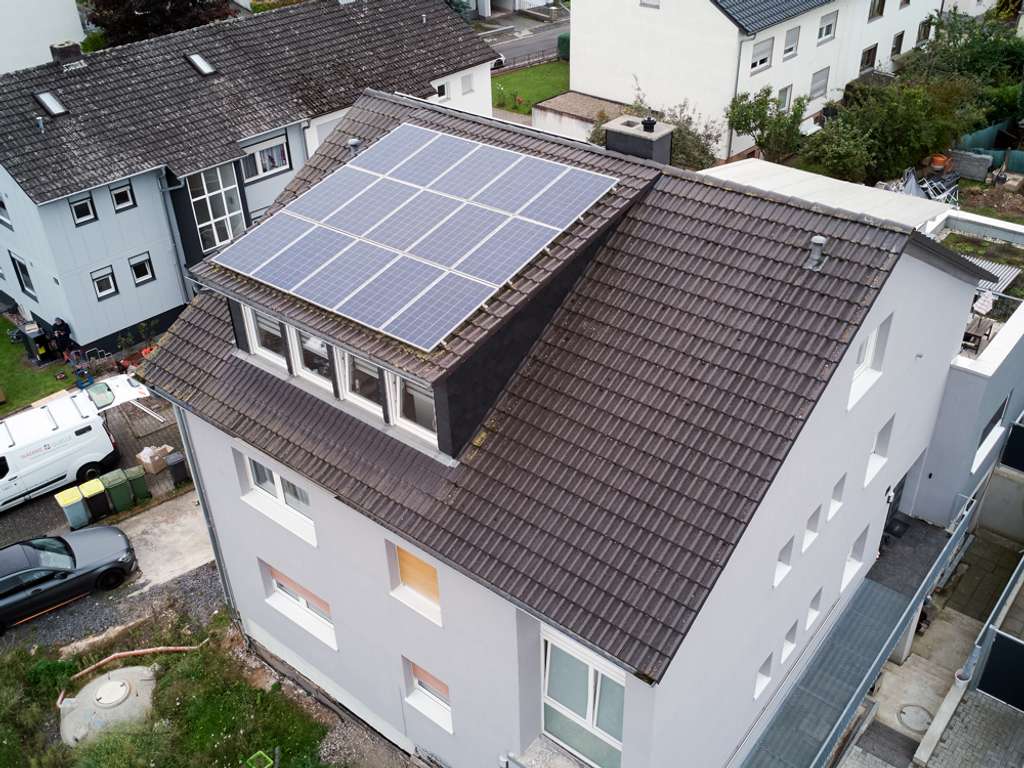 Immobilie in Langenselbold - Zeitgemäßes Mehrfamilienhaus mit 5,5% Rendite - Bild 1