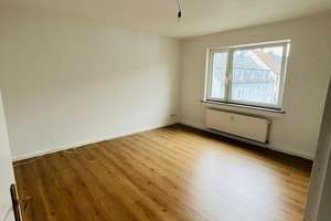 Sanierte 3-Zimmer-Wohnung mit Balkon in Gelsenkirchen-Horst – Industriestrasse 52, 45899 Horst, Gelsenkirchen – Vorschaubild 4