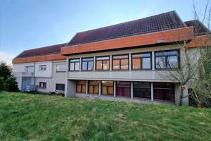 +++Ruhbank: Albert-Schweitzer-Haus mit 400 m² Nutzfläche und großer Erdgeschosswohnung mit Balkon... – Die vollständige Adresse der Immobilie erhältst du vom Anbieter., 66955 Pirmasens, Pirmasens – Vorschaubild 6