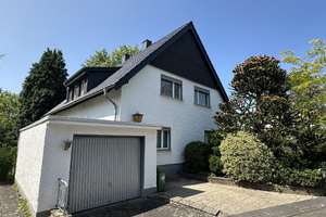 Zweifamilienhaus mit Einliegerwohnung und Traumgarten in Bonn-Ippendorf – Die vollständige Adresse der Immobilie erhältst du vom Anbieter., 53127 Ippendorf, Bonn – Vorschaubild 2