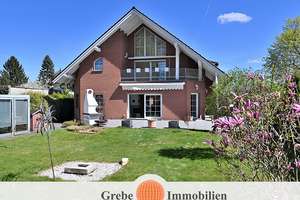 Luxusimmobilie mit 3 Bädern auf 3 Etagen und 3 Garagen! – Wielandstraße 5, 15517 Fürstenwalde/Spree – Vorschaubild 3