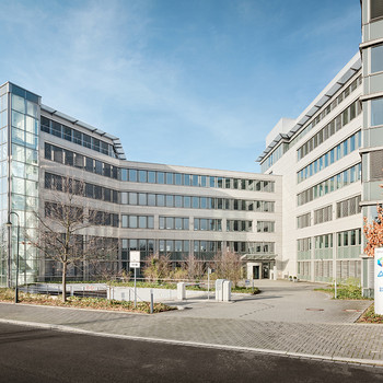 Exklusive Untervermietung über Anteon | flexible Vertragslaufzeiten | Dachterrasse