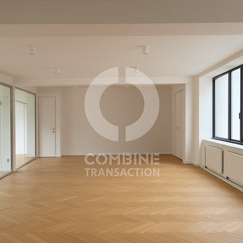 Charme trifft Funktionalität – das Parkett wird vor Einzug frisch überarbeitet! combine Transaction