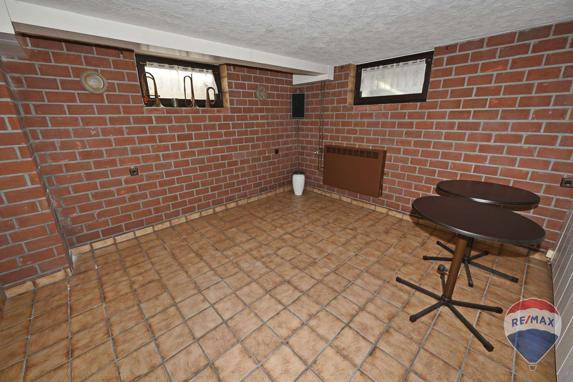 Immobilie in Uedem - Gepflegtes Einfamilienhaus mit Sommergarten, Vollkeller und großzügigem Grundstück in Uedem! - Bild 9