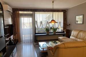 Schöner Wohnen …


4-Zimmer-Komfortwohnung mit Loggia und extra …