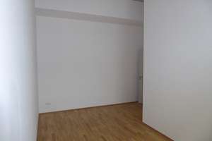 54 m² großes Wohnzimmer!!! - Exklusive 4-Raum-Maisonette mit vielen Extras – Ulmenstr. 3b, 9112 Kaßberg, Chemnitz – Vorschaubild 24