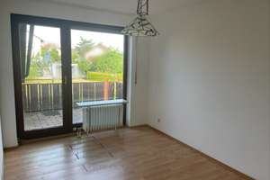 Charmantes Reiheneckhaus mit Stellplatz und Garage im beliebten Büchenbronn – Die vollständige Adresse der Immobilie erhältst du vom Anbieter., 75180 Büchenbronn, Pforzheim – Vorschaubild 7
