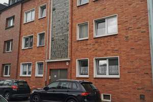 Mehrfamilienhaus mit variabel nutzbarem Hinterhaus in guter Lage von Duisburg Duissern zur Anlage !