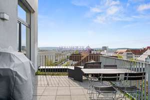 Traumhaftes Penthouse mit großzüziger Dachterrasse und Blick auf den Regensburger Dom! – Kumpfmühler Straße 11, 93047 Westenviertel, Regensburg – Vorschaubild 2