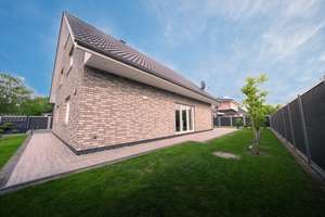 Zeitlose Eleganz und Wohnkomfort in Neuengroden – Die vollständige Adresse der Immobilie erhältst du vom Anbieter., 26386 Neuengroden, Wilhelmshaven – Vorschaubild 25