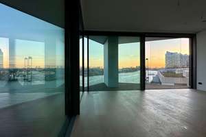 Südwest. Sonne. Skyline. Die begehrteste Lage im The Crown Strandkai – Die vollständige Adresse der Immobilie erhältst du vom Anbieter., 20457 HafenCity, Hamburg – Vorschaubild 2