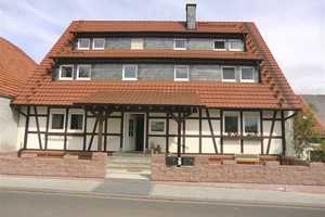 ***Doppelhaushälfte im Haus mit viel Platz, Kamin, Terrasse und großem Garten*** – Wetteraukreis – Vorschaubild 1