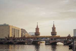 Penthouse direkt an der Spree mit privater Dachterrasse und Blick auf die Oberbaumbrücke – 10997 Kreuzberg, Berlin – Vorschaubild 17