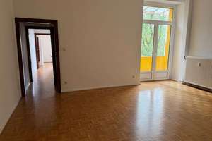 3-Zimmer-Wohnung Balkon und 64 m² Wfl.