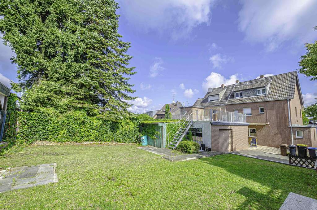 Immobilie in Hürth - Provisionsfrei: Großzügiges Mehrgenerationenhaus auf drei Wohnebenen in ruhiger, gewachsener Lage - Bild 4