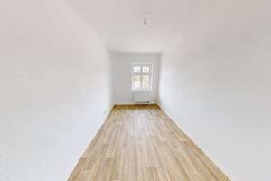 3-Raum-Erdgeschosswohnung in ruhiger Seitenstraße – Bessemerstr. 10, 9116 Schönau, Chemnitz – Vorschaubild 3