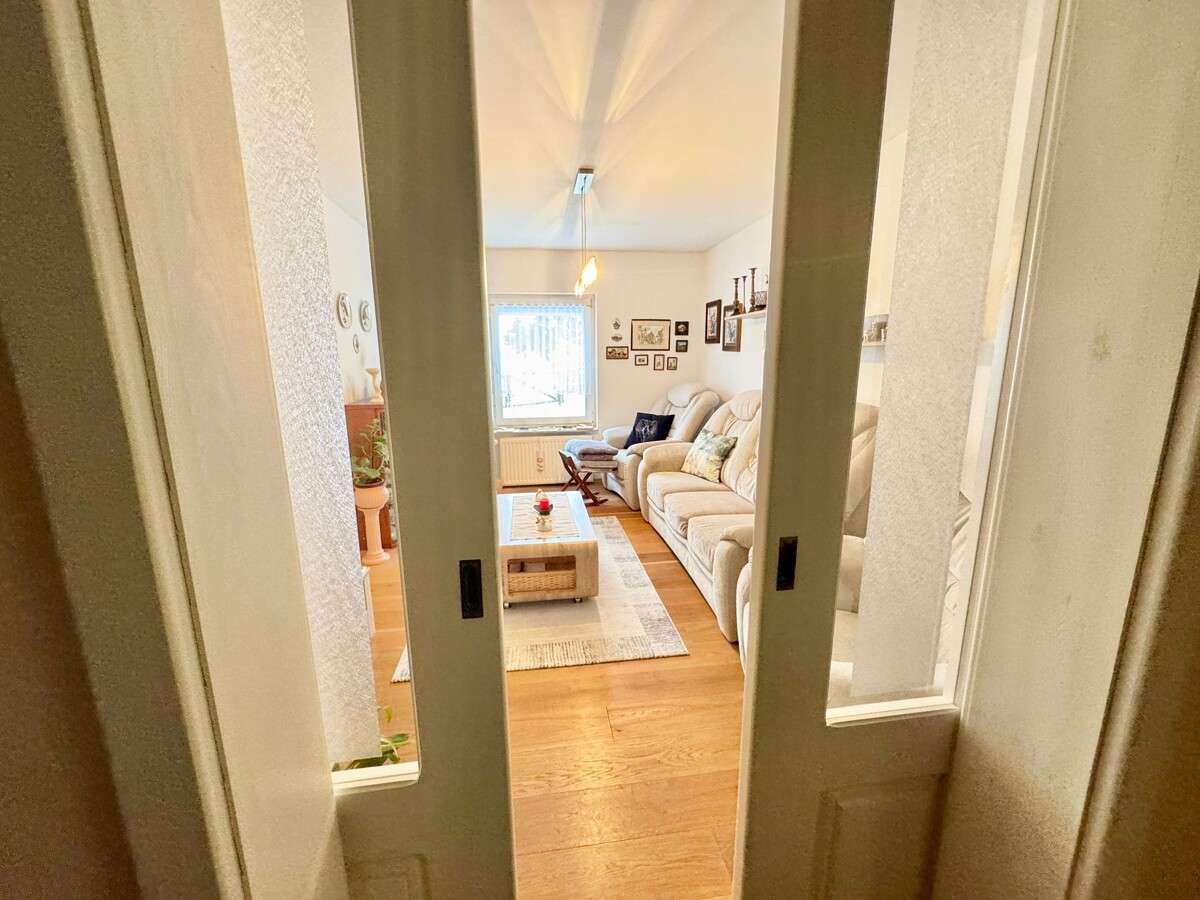 Immobilie in Viereck - HORN IMMOBILIEN ++ Viereck bei Pasewalk, tolles Haus in toller Lage, das Richtige für Aussteiger! - Bild 2