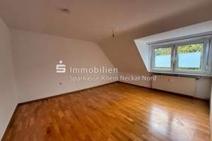 Charmante 3-Zimmer-Dachgeschosswohnung mit Kamin & Balkon in Neckarau – Die vollständige Adresse der Immobilie erhältst du vom Anbieter., 68199 Neckarau, Mannheim – Vorschaubild 2