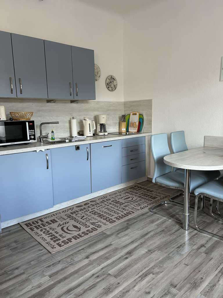 Immobilie in Stechlin - 2-Zimmer Eigentumswohnung und Ferienimmobile umgeben von zauberhafter Natur und Seen - Bild 1