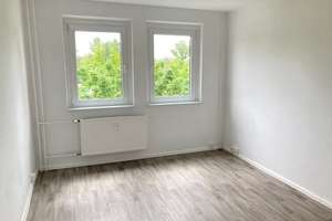 Drei Zimmer mit Balkon! – Olvenstedter Chaussee 153, 39130 Neu Olvenstedt, Magdeburg – Vorschaubild 2