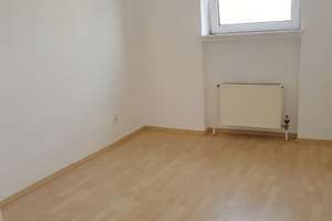 sonnendurchflutete 3,5-Zimmer-Wohnung mit Balkon auf Hagen-Emst – Die vollständige Adresse der Immobilie erhältst du vom Anbieter., 58093 Emst, Hagen – Vorschaubild 2