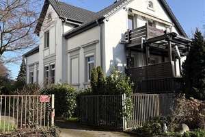 Zentrales Zweifamilienhaus in Bühl! – Die vollständige Adresse der Immobilie erhältst du vom Anbieter., 77815 Bühl – Vorschaubild 1