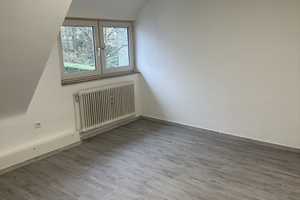 Ansprechende und modernisierte 2-Zimmer-Dachgeschosswohnung in Remscheid – Honsberger Str. 31, 42857 Remscheid – Vorschaubild 4
