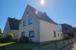 Einfamilienhaus mit Wintergarten und sonnigem Grundstück in ruhiger Lage im Bremer Norden