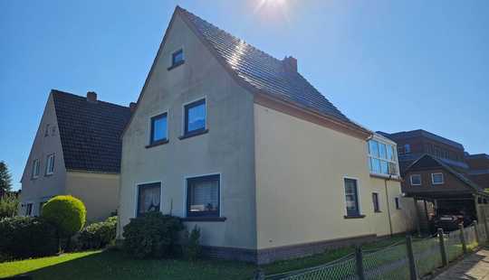 Bild von Einfamilienhaus mit Wintergarten und sonnigem Grundstück in ruhiger Lage im Bremer Norden