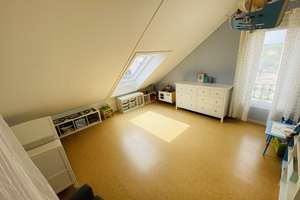 Modernes Leben in Kelsterbach: Stilvolles Endreihenhaus mit viel Platz – Otto-Esser-Str 18, 65451 Kelsterbach – Vorschaubild 3
