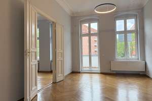 Herrlicher Altbau mit Charme und Charakter – Stuck, Parkett und Schallschutzfenster – Toll!