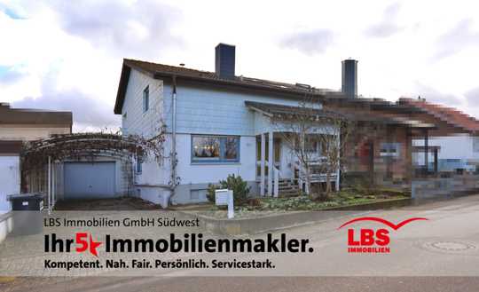 Bezugsfreie Doppelhaushälfte in Göcklingen – Wintergarten, Kachelofen, Garage und mehr!