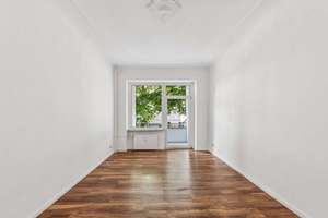 WOHNEN IM GRÜNDERZEIT-ALTBAU. LEBEN AM SCHILLERKIEZ & TEMPELHOFER FELD. – Emser Straße 80, 12051 Neukölln (Ortsteil), Berlin – Vorschaubild 1