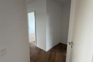 [LIS-10850] Moderne 4-Zimmer-Wohnung mit Balkon in Köln-Weiden – Ostlandstr. 34, 50858 Weiden, Köln – Vorschaubild 3