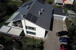 Exklusives Zweifamilienhaus mit Grüntenblick – modern, flexibel, energieeffizient – Die vollständige Adresse der Immobilie erhältst du vom Anbieter., 87471 Durach – Vorschaubild 1
