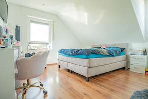 Maisonettewohnung mit Doppelgarage in naturnaher Lage von Bielefeld-Quelle! – 33649 Brackwede, Bielefeld – Vorschaubild 6