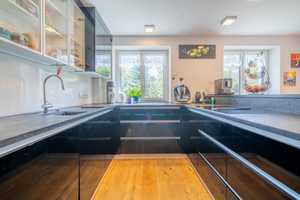 Mehrgenerationenhaus - Ensemble aus zwei Haushälften und 1.608 m² großem Grundstück in Schongau! – Weilheim-Schongau (Kreis) – Vorschaubild 2
