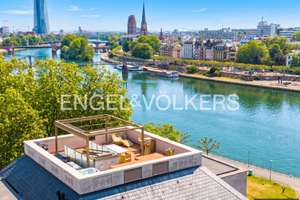 Exklusives Penthouse am Untermainkai mit spektakulärer Panorama-Dachterrasse